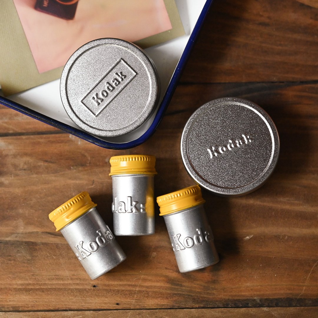 Vintage Kodak底片罐 / 古董老物、早期底片罐、柯达底片罐 - 包装材料 - 其他金属 多色