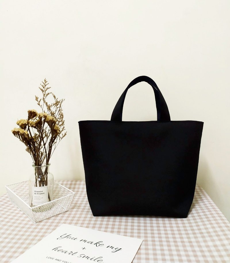 家家酒L系列手提袋/帆布肩背包/A4书袋/典雅黑/预购中 - 手提包/手提袋 - 棉．麻 黑色