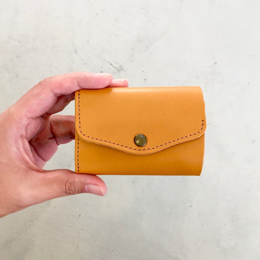 Tochigi Leather Nume Leather Tri-Fold Compact Wallet Free or Paid Engraving [Yellow] - 皮夹/钱包 - 真皮 黄色