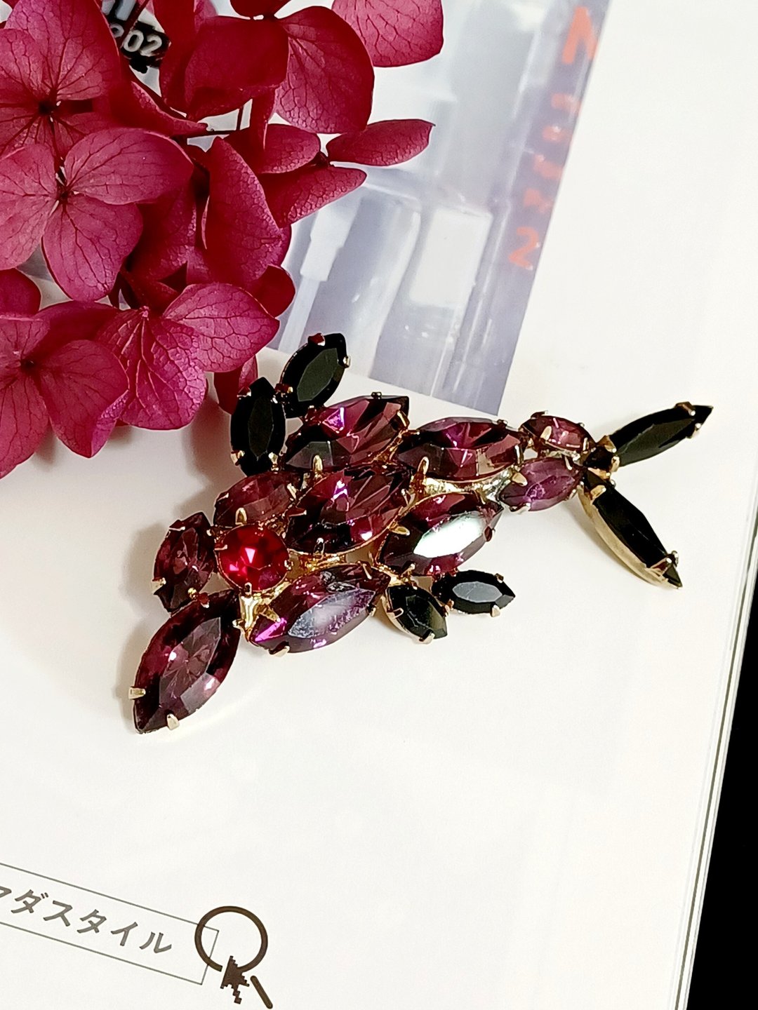 vintage jewelry 典雅紫棠莱茵 别针 胸针 - 胸针 - 其他金属 