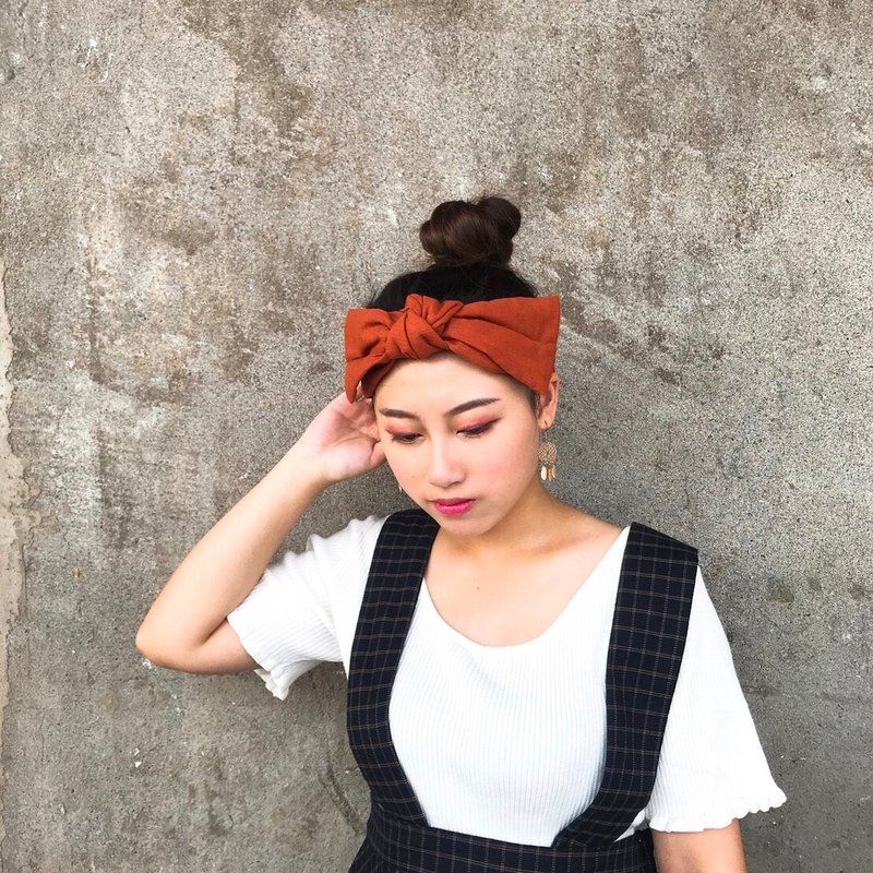 只想被注目 砖橘 大蝴蝶扭结发带 ggoomstudio - 发带/发箍 - 棉．麻 橘色