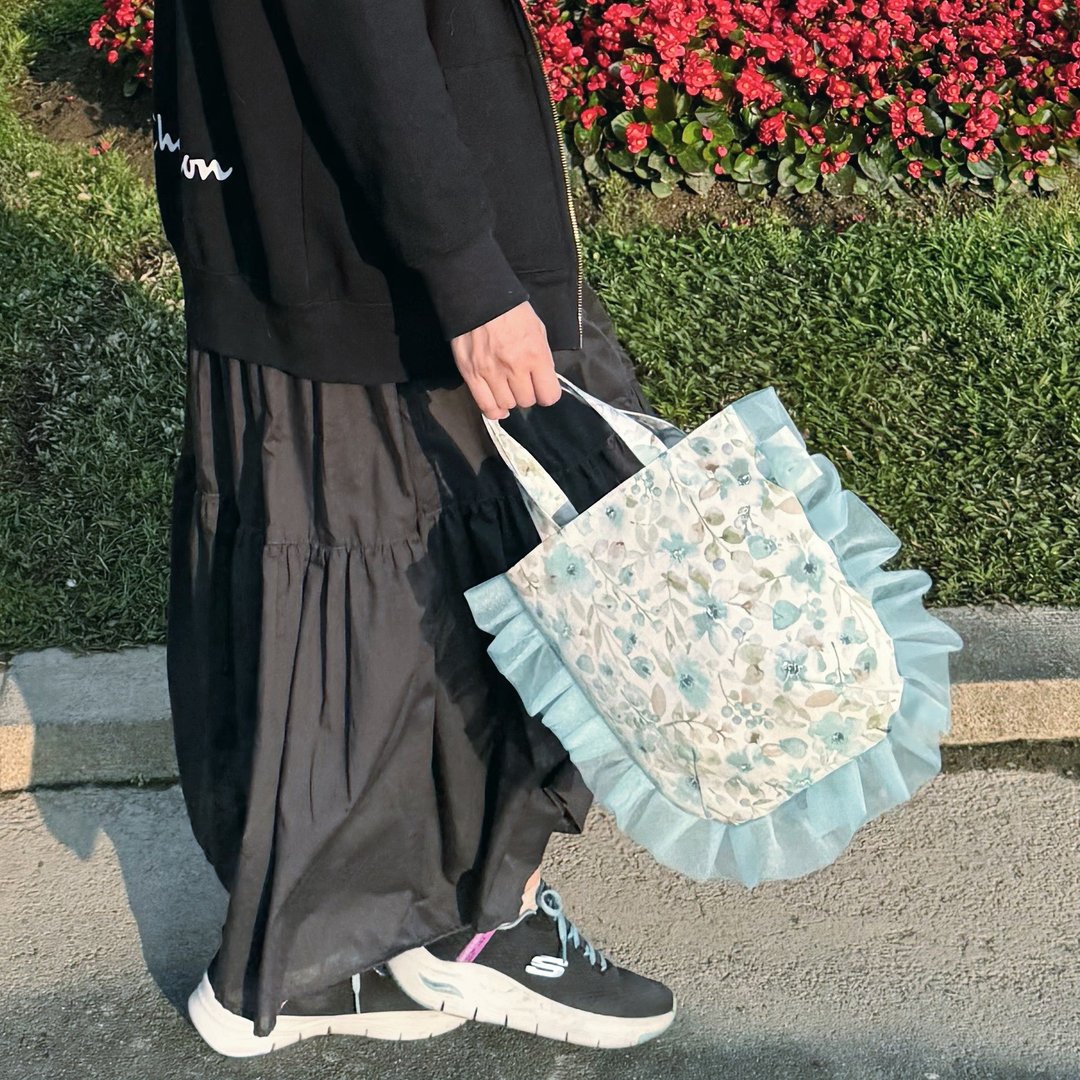 【定制】荷叶边轻纱手提包/手提袋订制(多色棉布图案自选) - 手提包/手提袋 - 棉 多色