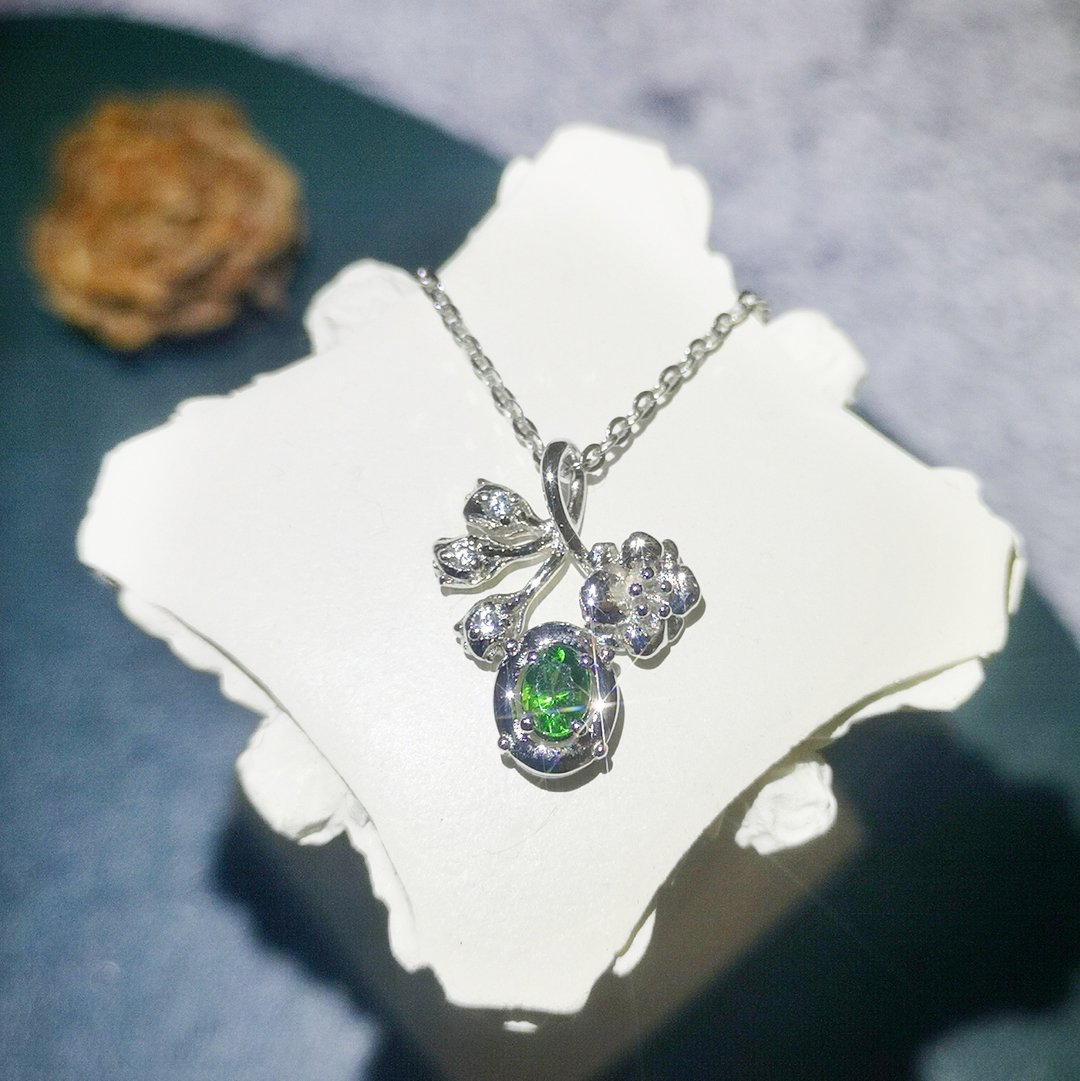 珠宝沙佛莱石  金工设计 纯银项链 - 项链 - 半宝石 绿色