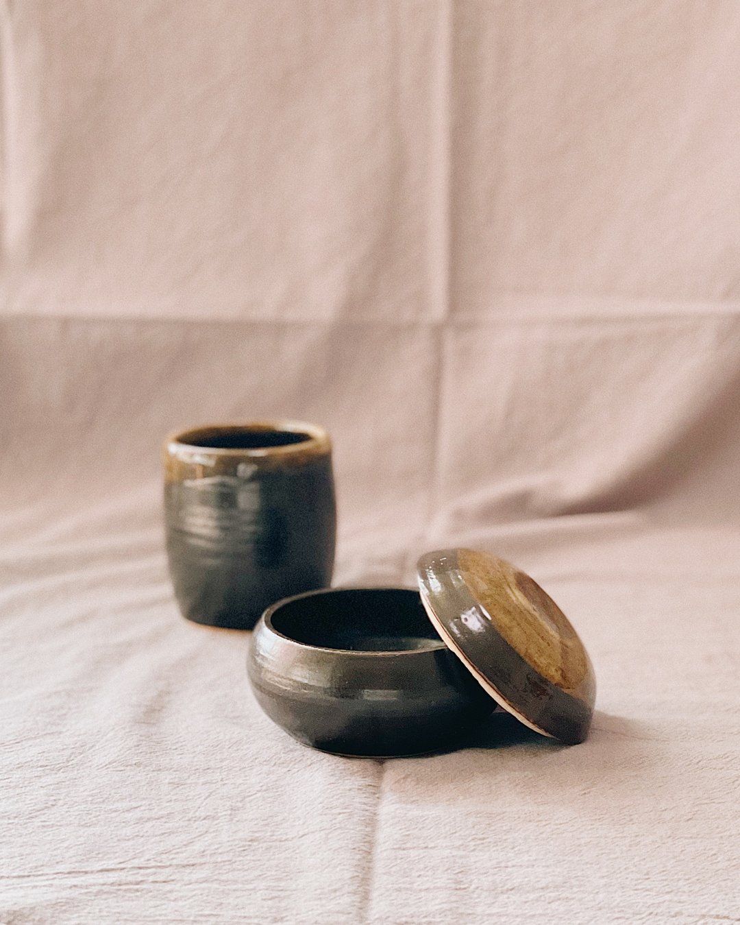 陶瓷手工 | 釉烧小圆盒 连盖 (古铜啡系) - 茶具/茶杯 - 陶 咖啡色