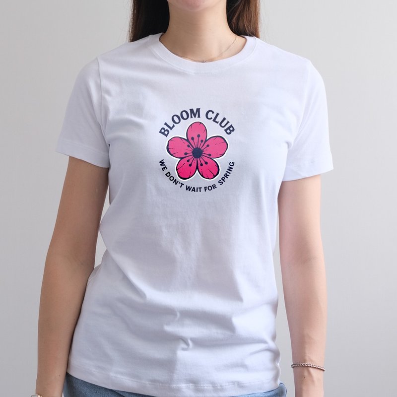 Bloom Club 冷冽绽放 / 街头风梅花短T / We Bloom Anyway 系列 - 女装 T 恤 - 棉．麻 白色