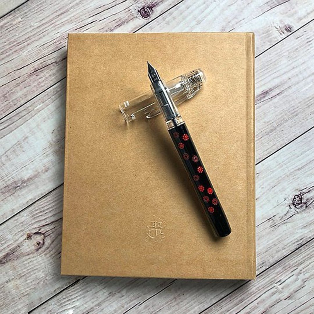 白金牌 Preppy 和 近代莳绘 0.3mm钢笔 九幽 与文聚多功能笔记本 - 钢笔 - 塑料 黑色