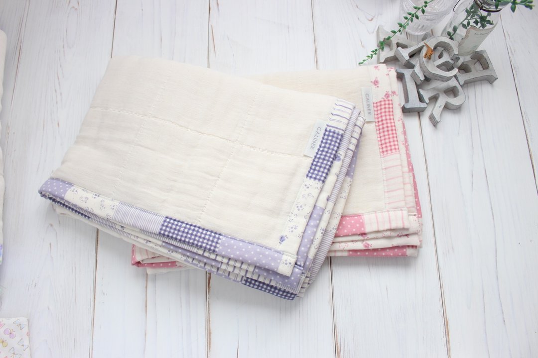Natural patchwork-like ruffled garzee pouch (sweat and shiny) Cooling measures lapblanket gauze gauzeket swaddle - 寝具 - 棉 粉红色