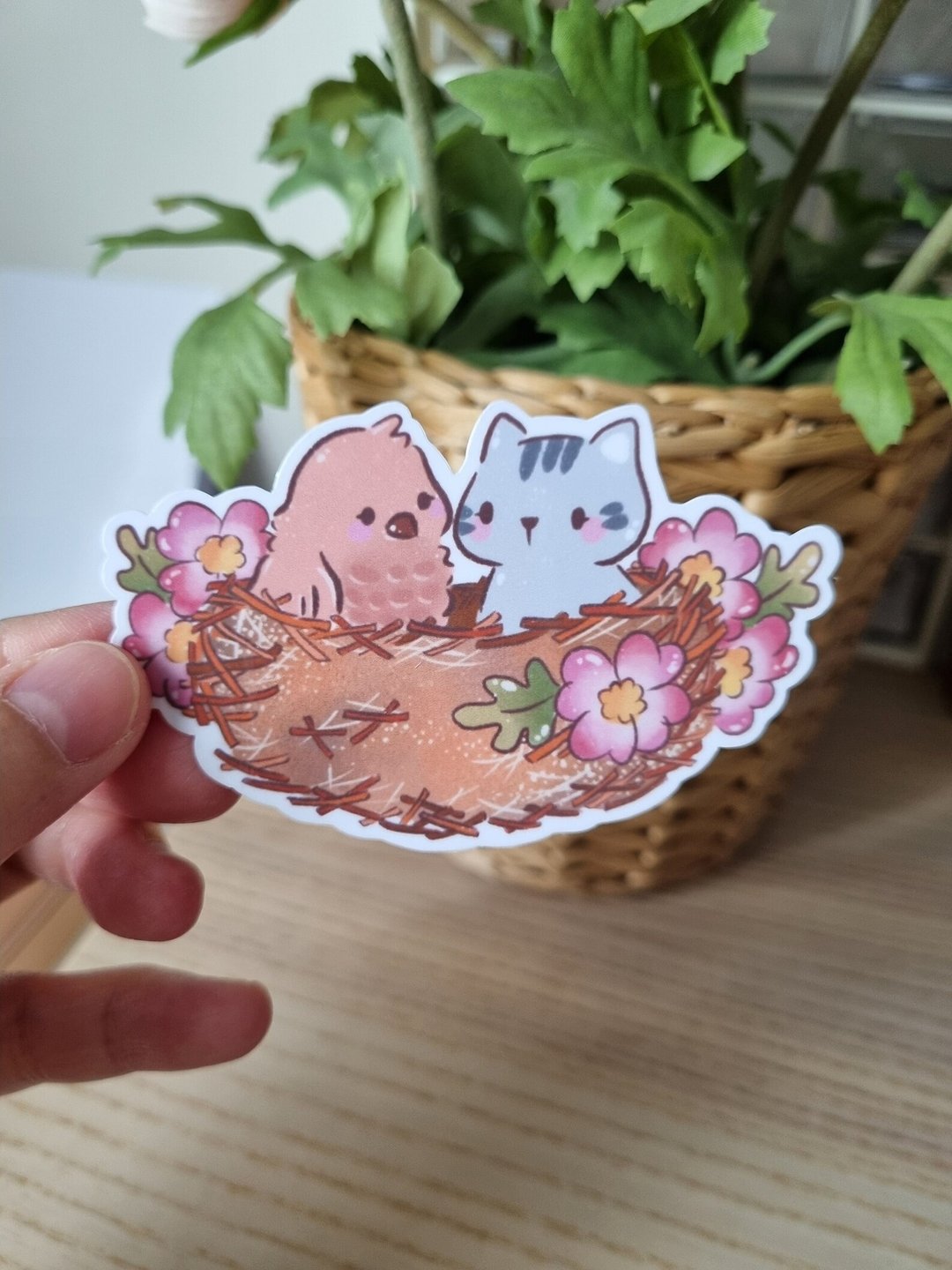猫咪与鸟巢中的雏鸟贴纸 - 贴纸 - 塑料 多色