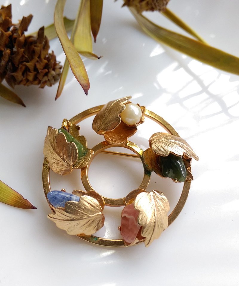 西洋古董饰品。SARAH COV 1965's  Flowered Circle 系列 别针 - 徽章/别针 - 其他金属 金色