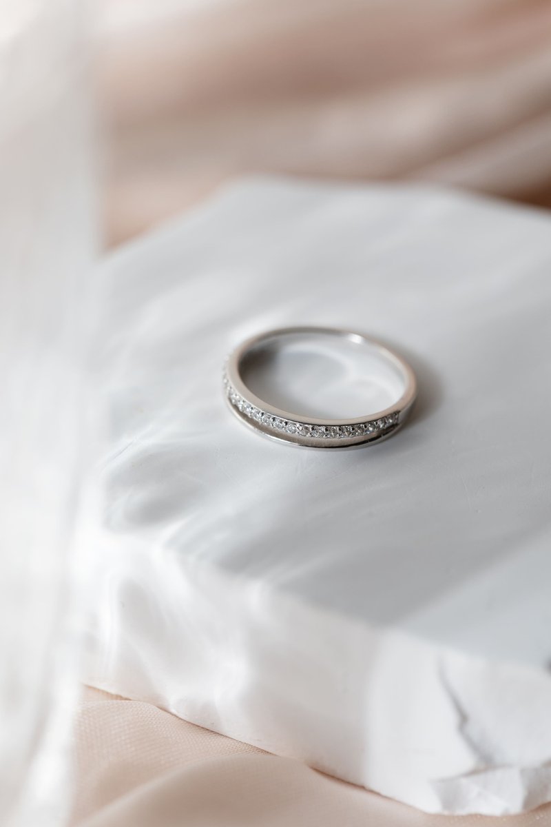 Crown 925纯银 细致经典排钻戒指 - 戒指 - 纯银 银色