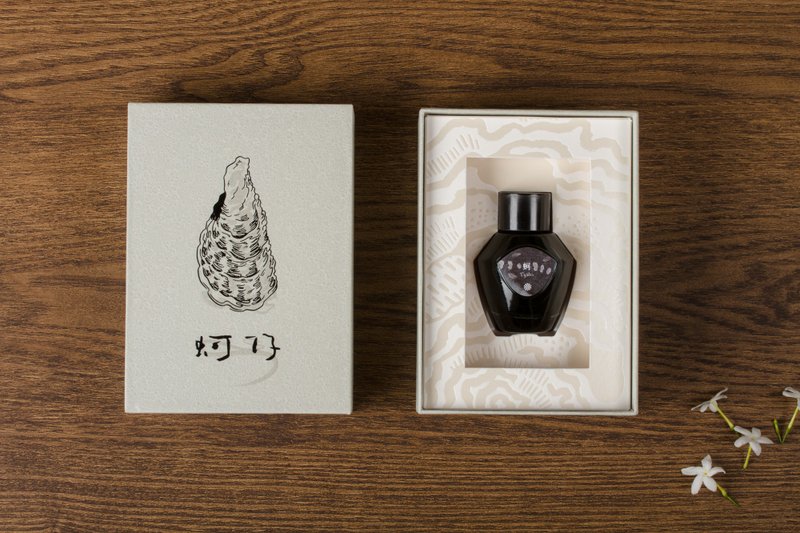 台湾风骚志Vol.01【蚵仔】墨水(中文与台文) - 墨水 - 其他材质 灰色