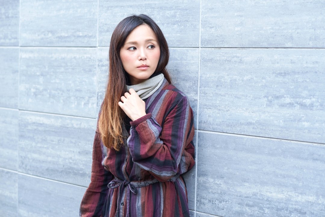 MADE IN JAPAN 100% Silk & Wool Headband, Neck Warmer & Beanie - 丝巾 - 环保材料 灰色