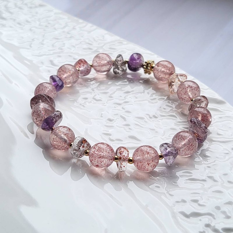 白水体草莓晶/超七随型~全方位水晶/桃花/人缘~桃花手链 - 手链/手环 - 水晶 