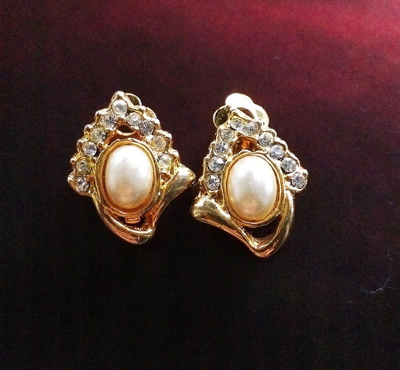 Vintage Jewelry 西洋古董饰品 小巧 珠钻 夹式耳环 - 耳环/耳夹 - 其他金属 金色