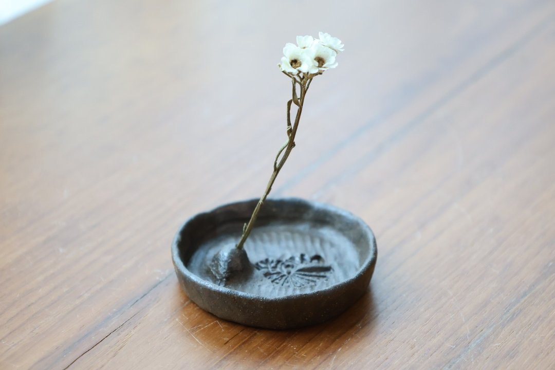 交换礼物 手捏陶 印度孔雀民族风小香炉与置物盘侘寂风香插干花座 - 摆饰 - 陶 咖啡色
