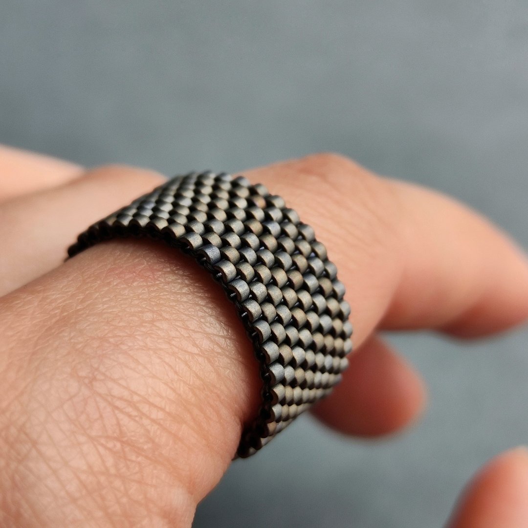 Matte gray bead ring | Ring for men | Wide ring | Handmade gift for him - 戒指 - 玻璃 灰色