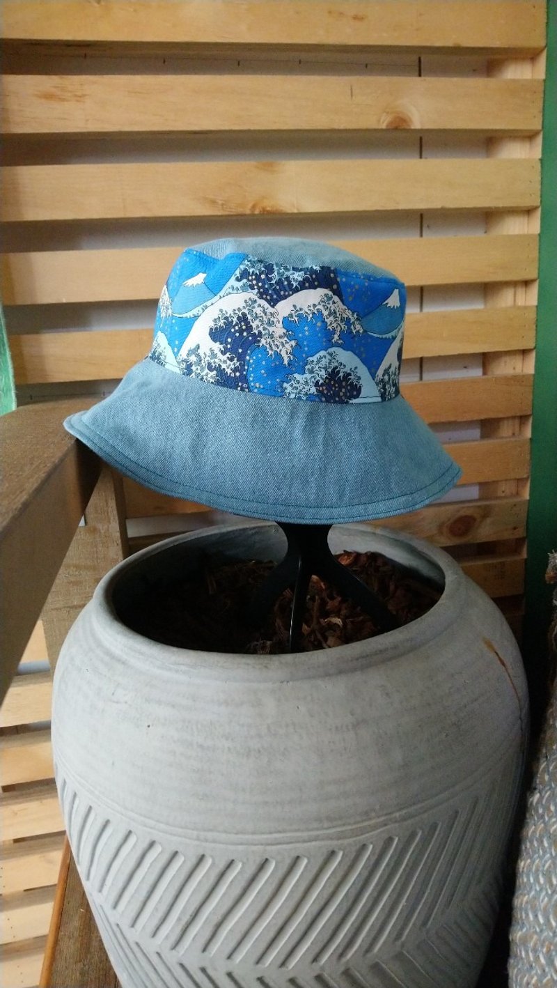 吱吱札札/双面渔夫帽/浮世绘/富士山海浪/神奈川海浪拼接款(蓝) - 帽子 - 棉 蓝色