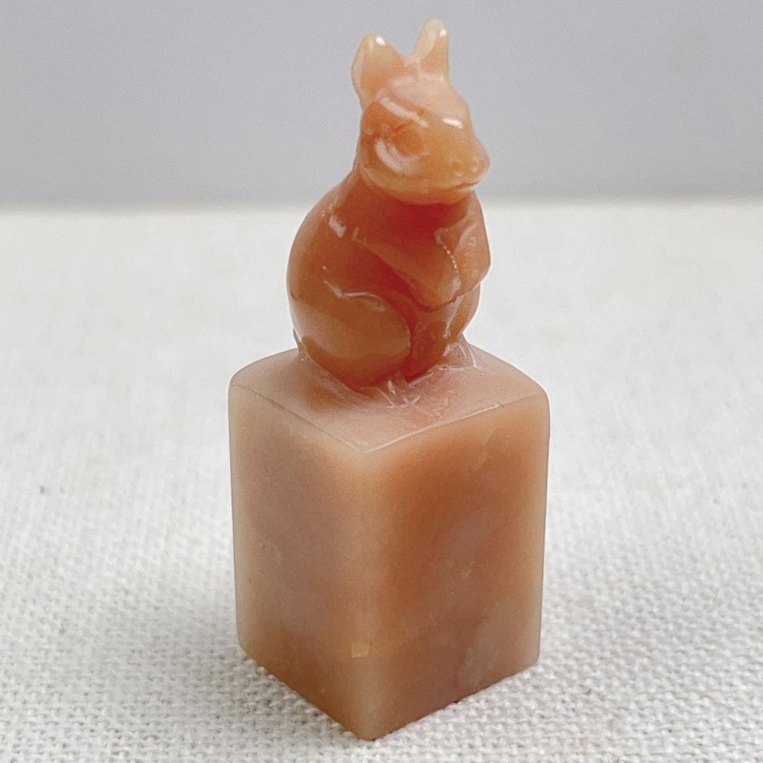 客制化手工印章-|老挝石兔子钮 1.8x1.8 CM|手工篆刻印章 - 印章/印台 - 石头 