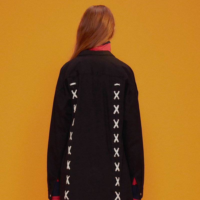 中性款 后绑带衬衫式外套 / 黑色 - 女装衬衫 - 棉．麻 黑色