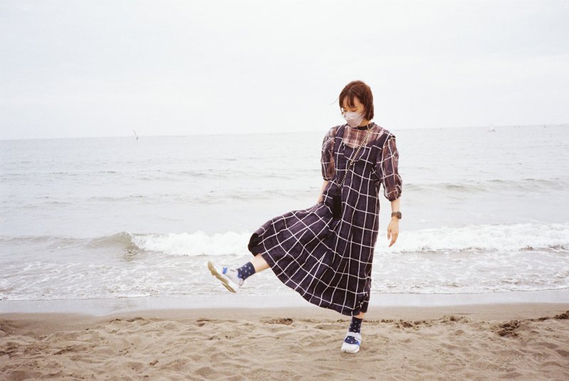 天丝棉深蓝格背心裙 - 洋装/连衣裙 - 棉．麻 蓝色