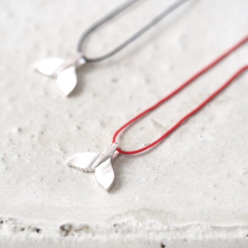 String Whale Tail Necklace Silver 925 - 项链 - 其他金属 银色