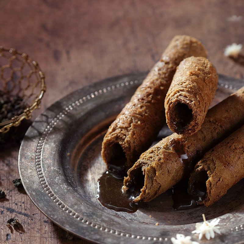 【即将停产】青鸟旅行 | 伯爵真巧蛋卷 8 入ㄧ盒 - 零食/点心 - 新鲜食材 咖啡色