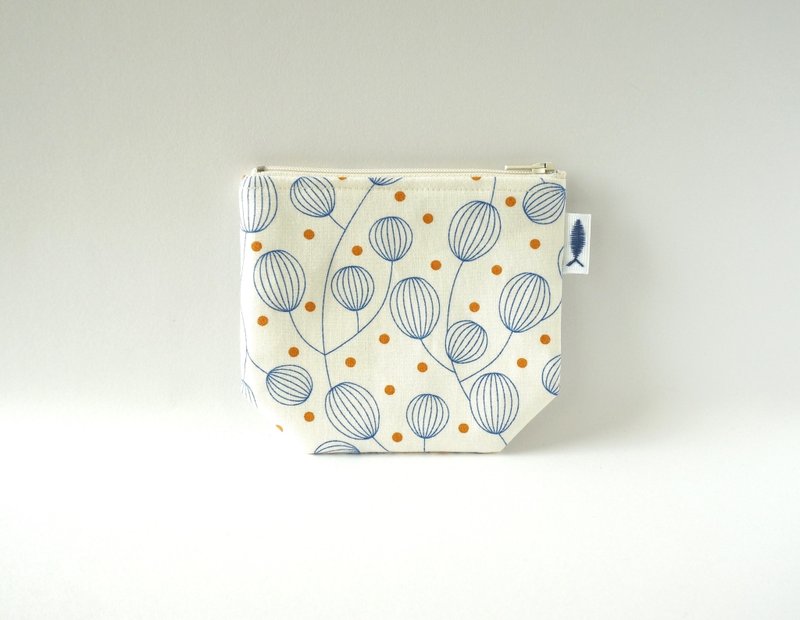 /灯笼花-白// 角角零钱包/卡片收纳包/化妆小包/随身小物包 - 零钱包 - 棉．麻 白色