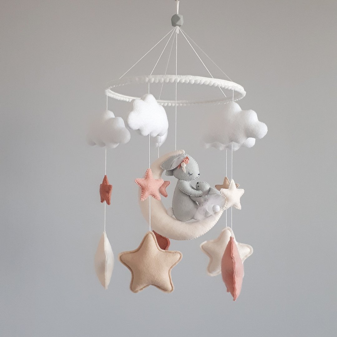 Mom's love is unlimited, Baby mobile, Bunny on the moon and stars - 玩具/玩偶 - 其他材质 粉红色