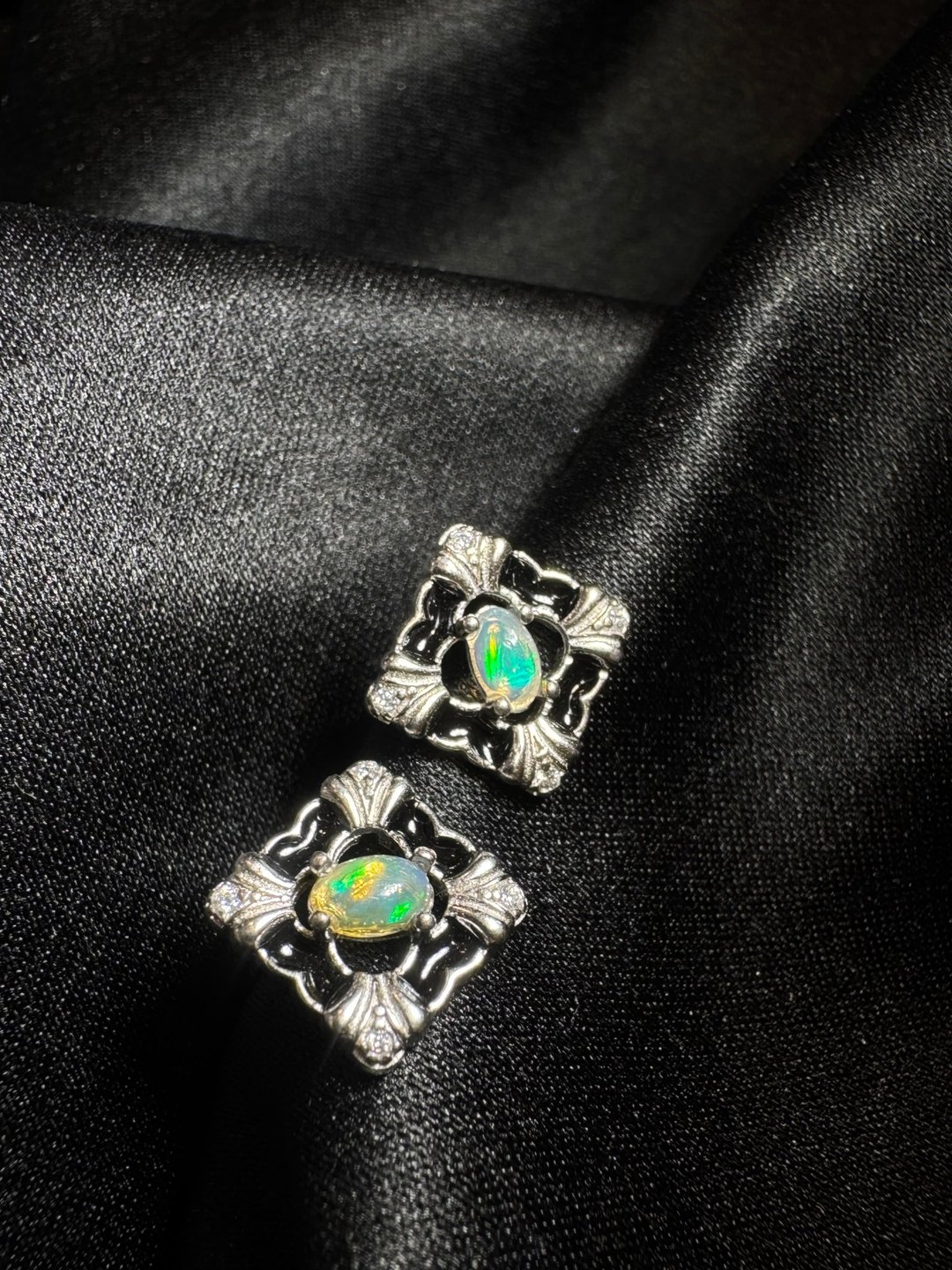 Nuwn 珐琅工艺 s925纯银 欧泊 蛋白石 耳环 耳针/古着 古典饰品 - 耳环/耳夹 - 半宝石 多色