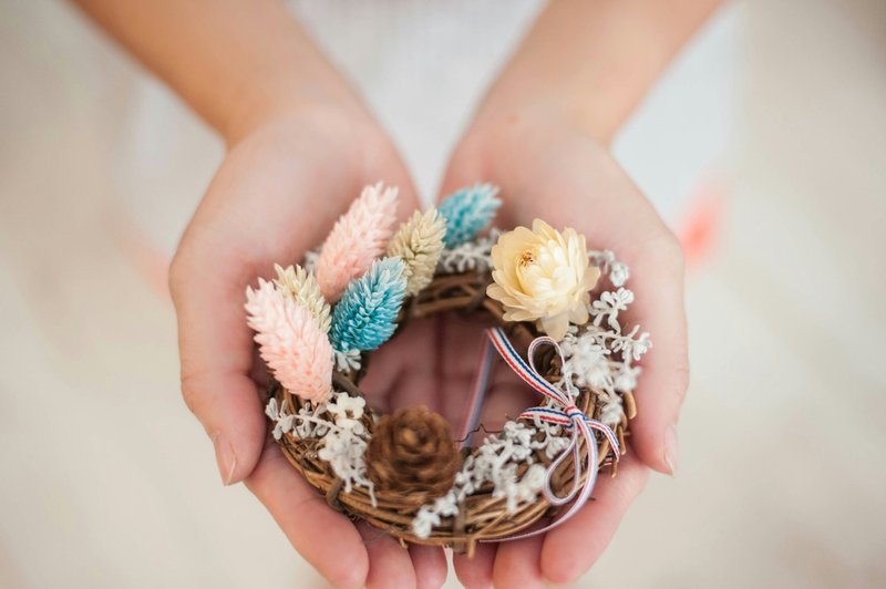 【摘一朵祝福】朵娜玛朵塔 磁铁 生日礼物/情人节礼物 文具 - 冰箱贴/磁贴 - 植物．花 多色