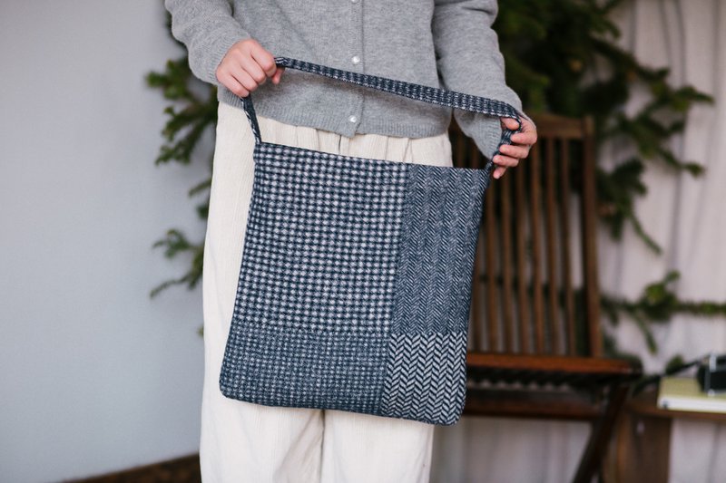 paleMoon | 海岸 毛呢单肩包秋冬格纹日系文艺复古原创手提布包 - 手提包/手提袋 - 羊毛 