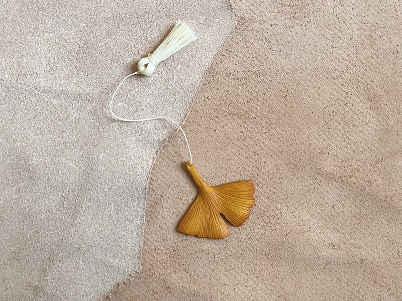 Yeebee-银杏叶的祝福 书签(流苏) - 书签 - 真皮 