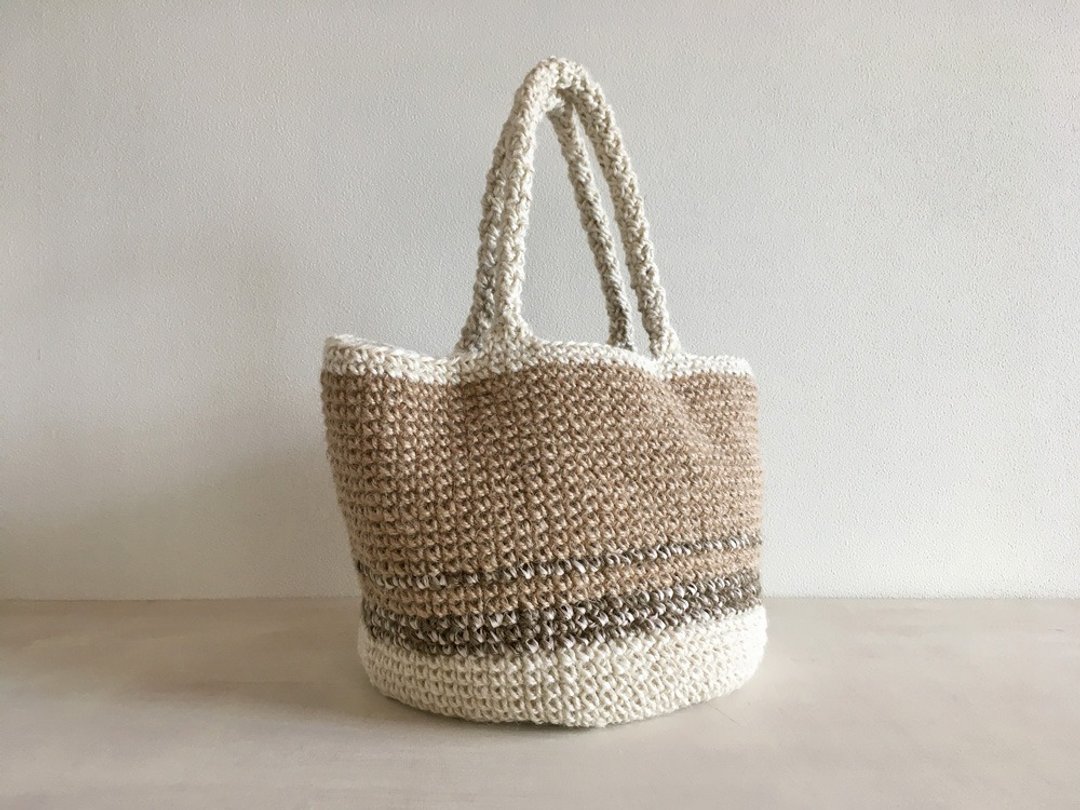 Twine bag Khaki &amp; white - 手提包/手提袋 - 棉．麻 卡其色