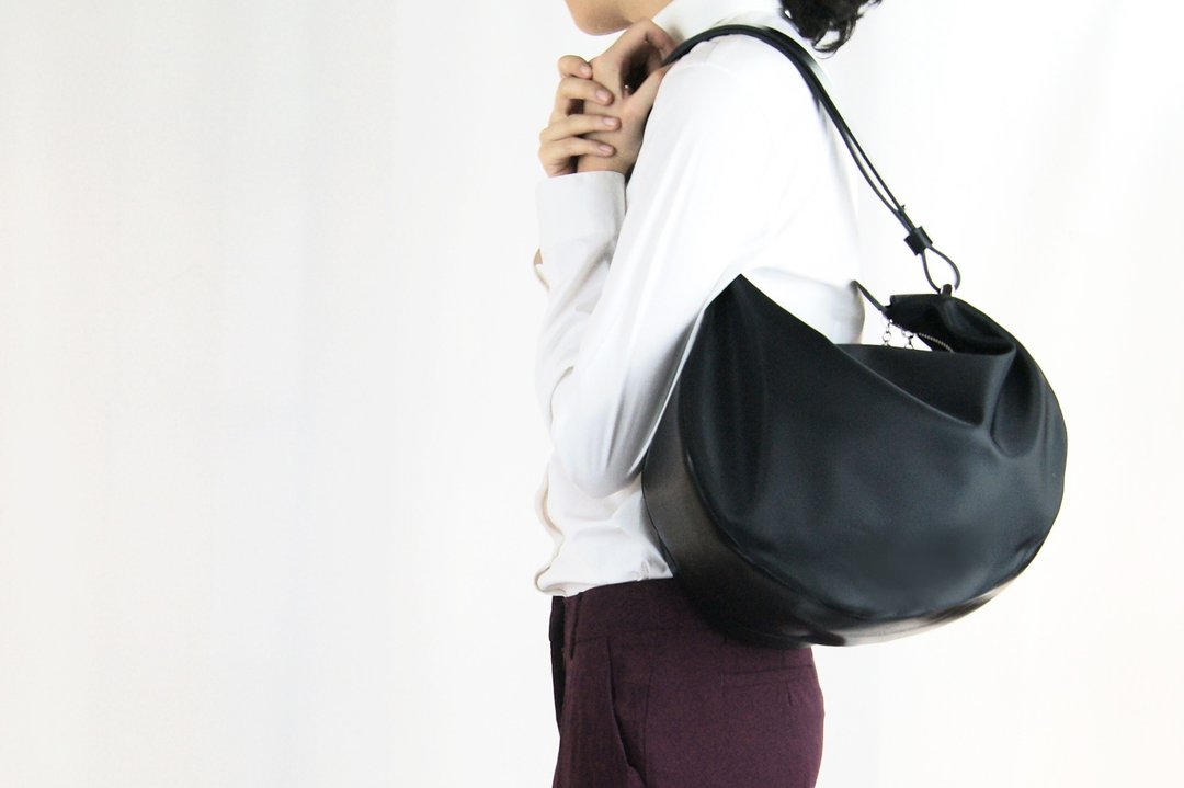 Row Bag - Convertable CrossbodyBag ToteBag ShoulderBag In Black - 手提包/手提袋 - 真皮 黑色