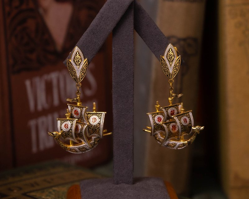 西班牙古董 大马士革Niello工艺 立体西班牙海盗船造型耳夹 - 耳环/耳夹 - 其他金属 金色