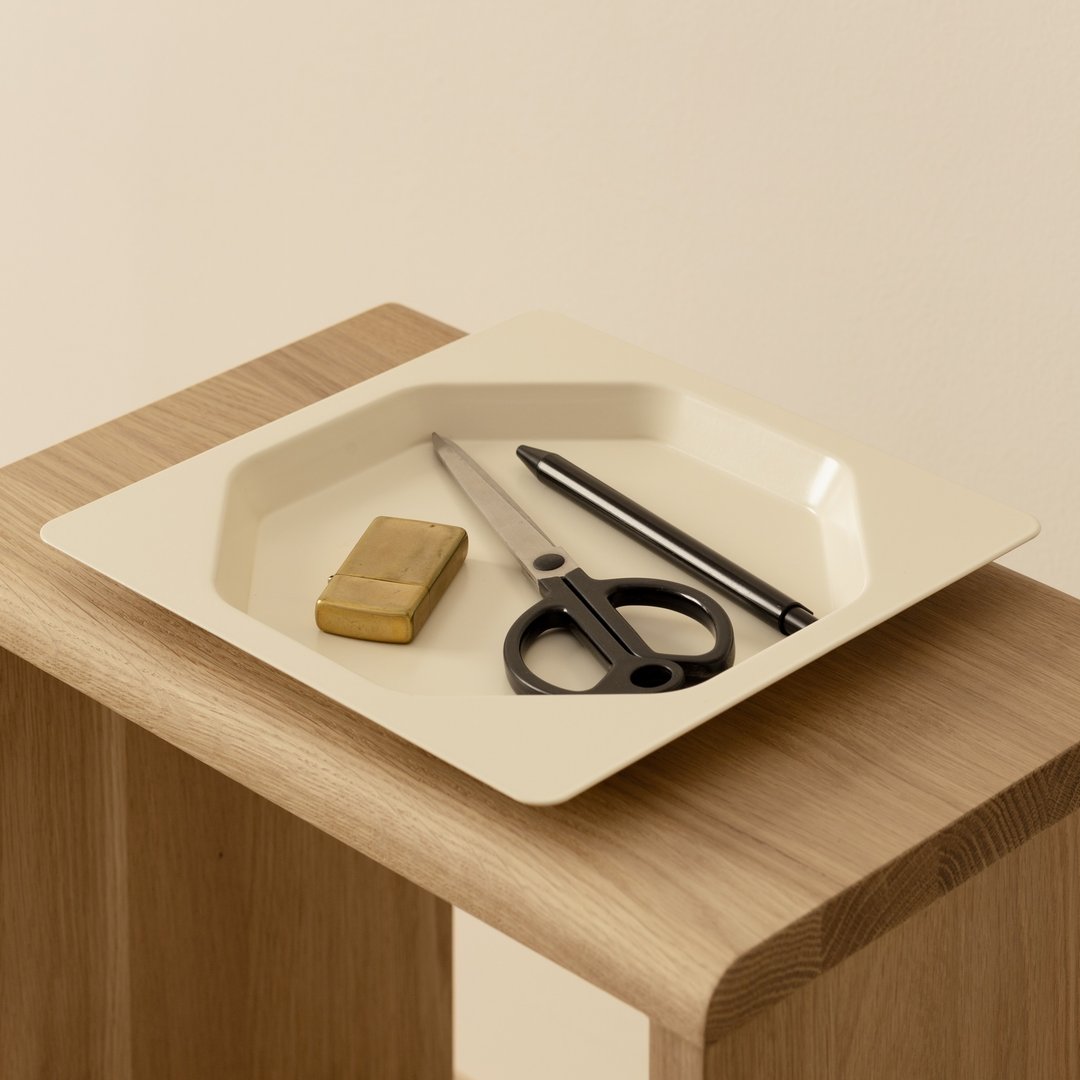 PURU Tray L | 金属托盘 | 象牙白 - 收纳用品 - 其他金属 白色