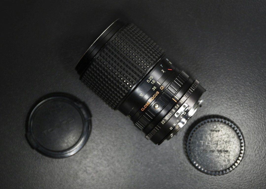 【经典古物】Tokina RMC 35-105mm F3.5-4.3  变焦镜 Nikon F卡口 - 相机 - 其他金属 