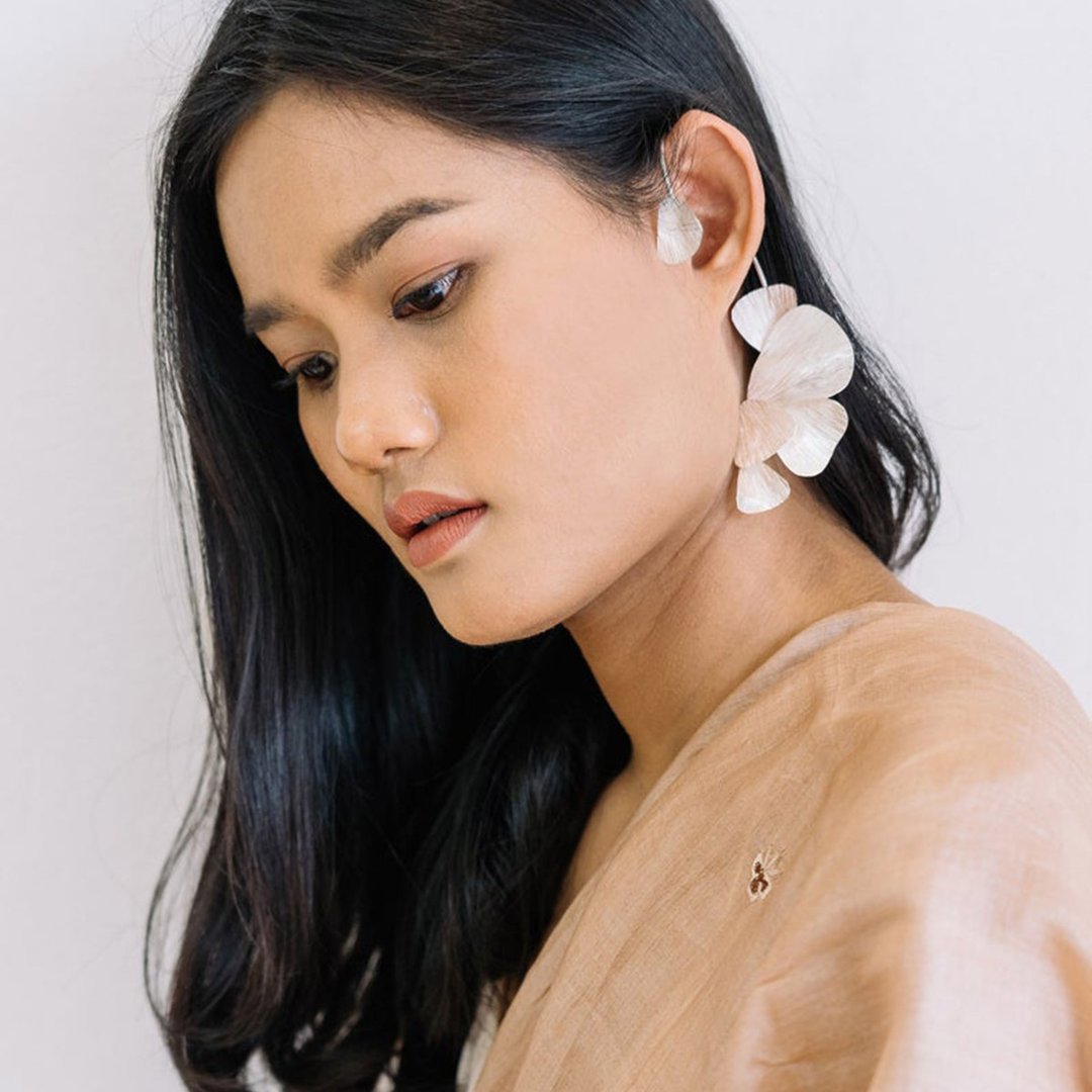 Whole ear earring wrap in handmade silver (E0211) - 耳环/耳夹 - 银 银色