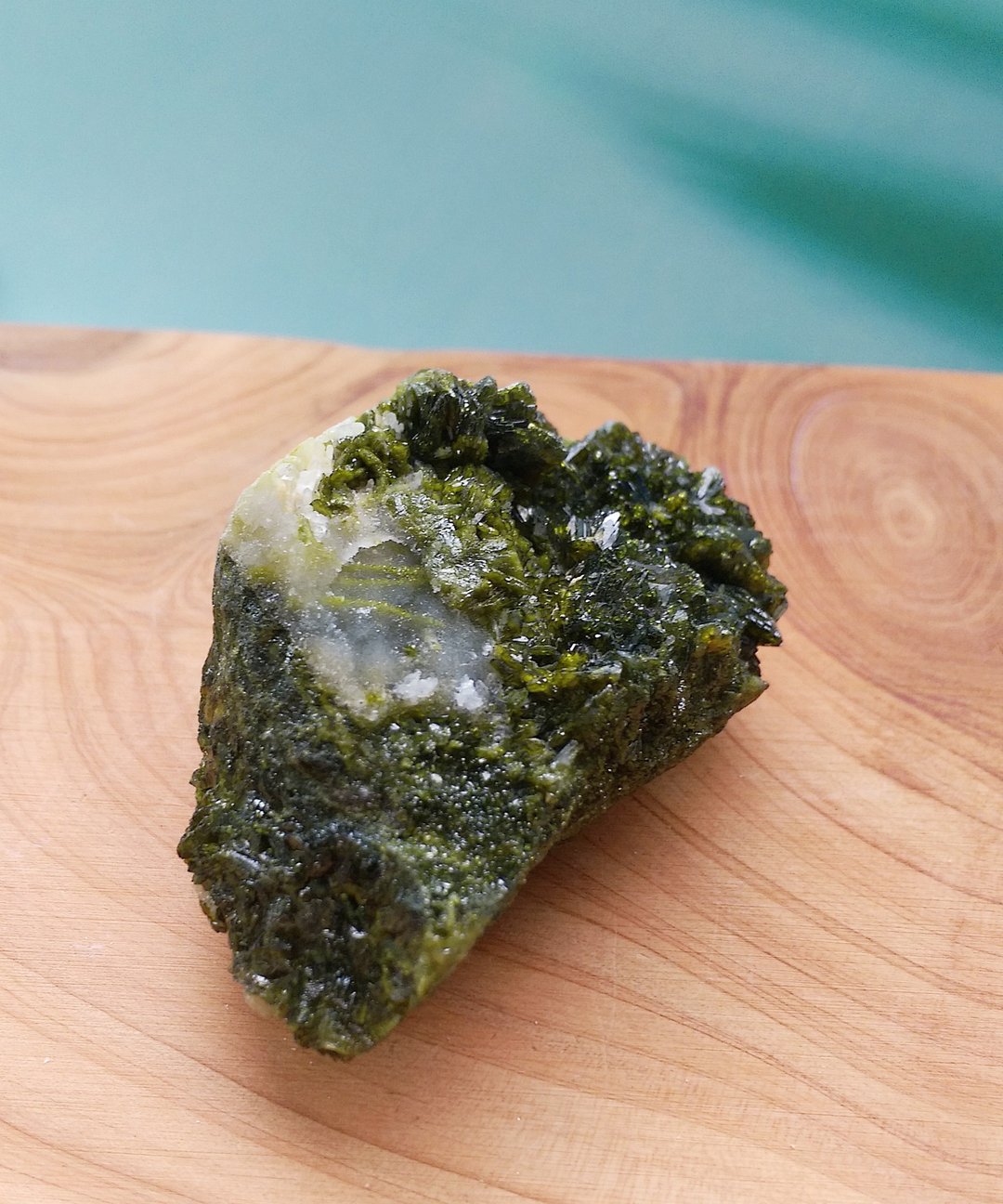 Epidote  四川产地 绿帘石 水晶共生矿 天然矿石 原矿 - 摆饰 - 其他材质 