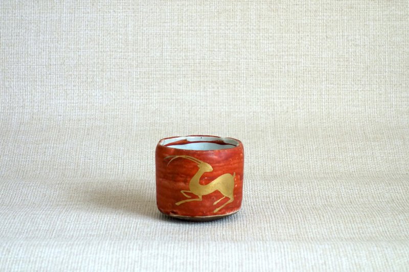 酒杯，红色和金色涂漆，鹿 - 酒杯/酒器 - 陶 红色