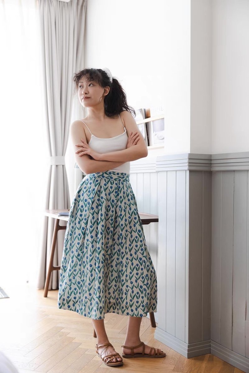 Local gal 日本进口面料复古蓝色郁金香压褶花苞廓形收腰半身裙 - 裙子 - 棉．麻 白色