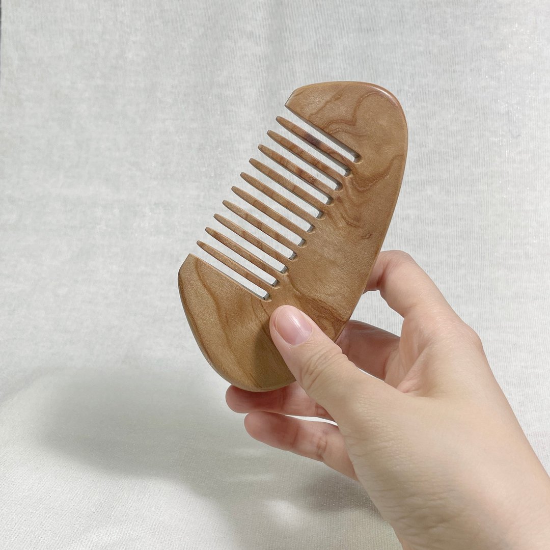 樱桃木・按摩手工梳 - 彩妆刷具/镜子/梳子 - 木头 咖啡色