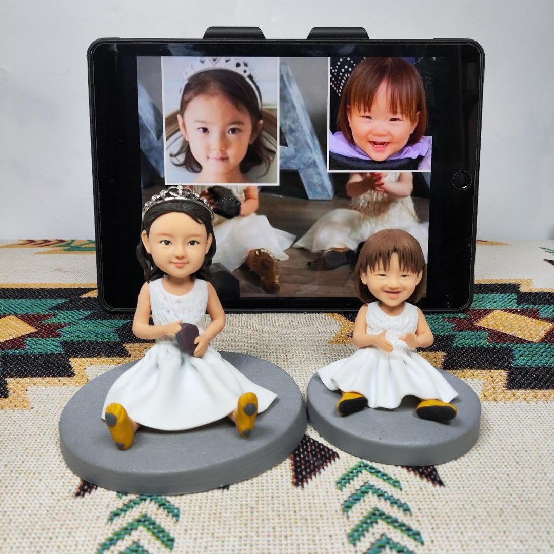 小孩 孩子 毕业 生日 礼物订制 订制化 人偶 公仔 似颜绘 纪念 - 玩具/玩偶 - 粘土 多色