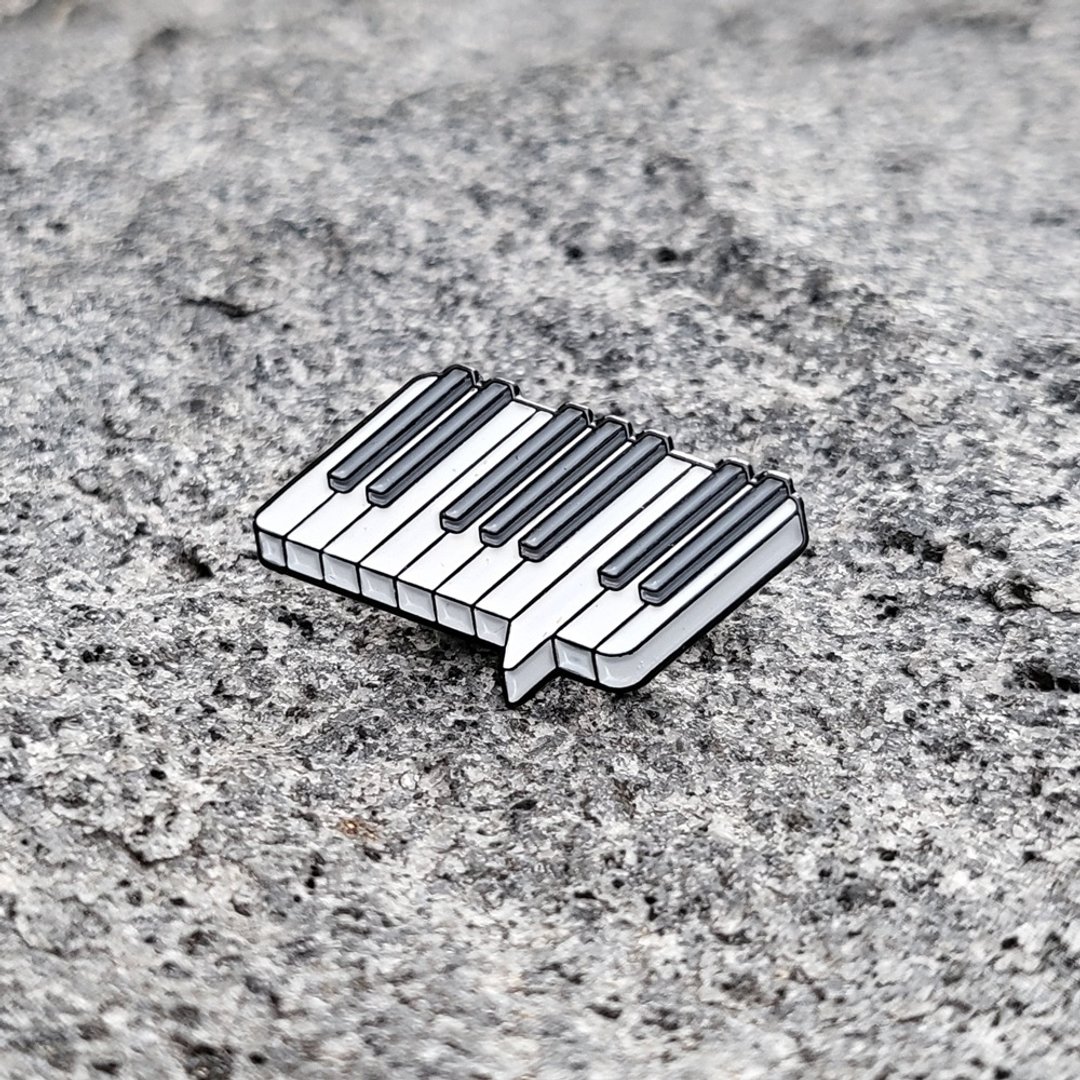 【金属襟章】钢琴 | Piano - 徽章/别针 - 其他金属 白色