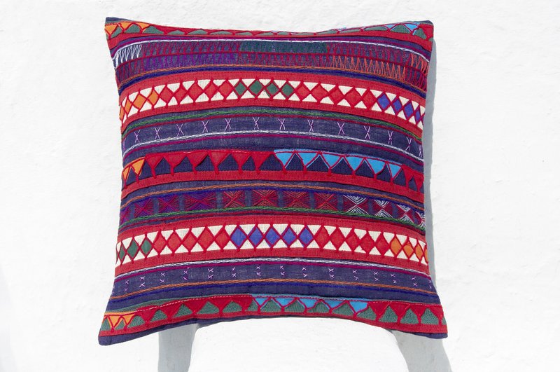 圣诞节礼物 交换礼物 限量一件 蓝染抱枕套 / 纯棉抱枕套 / boho抱枕套 / indigo蓝染抱枕套 / 民族风抱枕套 - 手工刺绣 拼布boho图纹 - 枕头/抱枕 - 棉．麻 多色