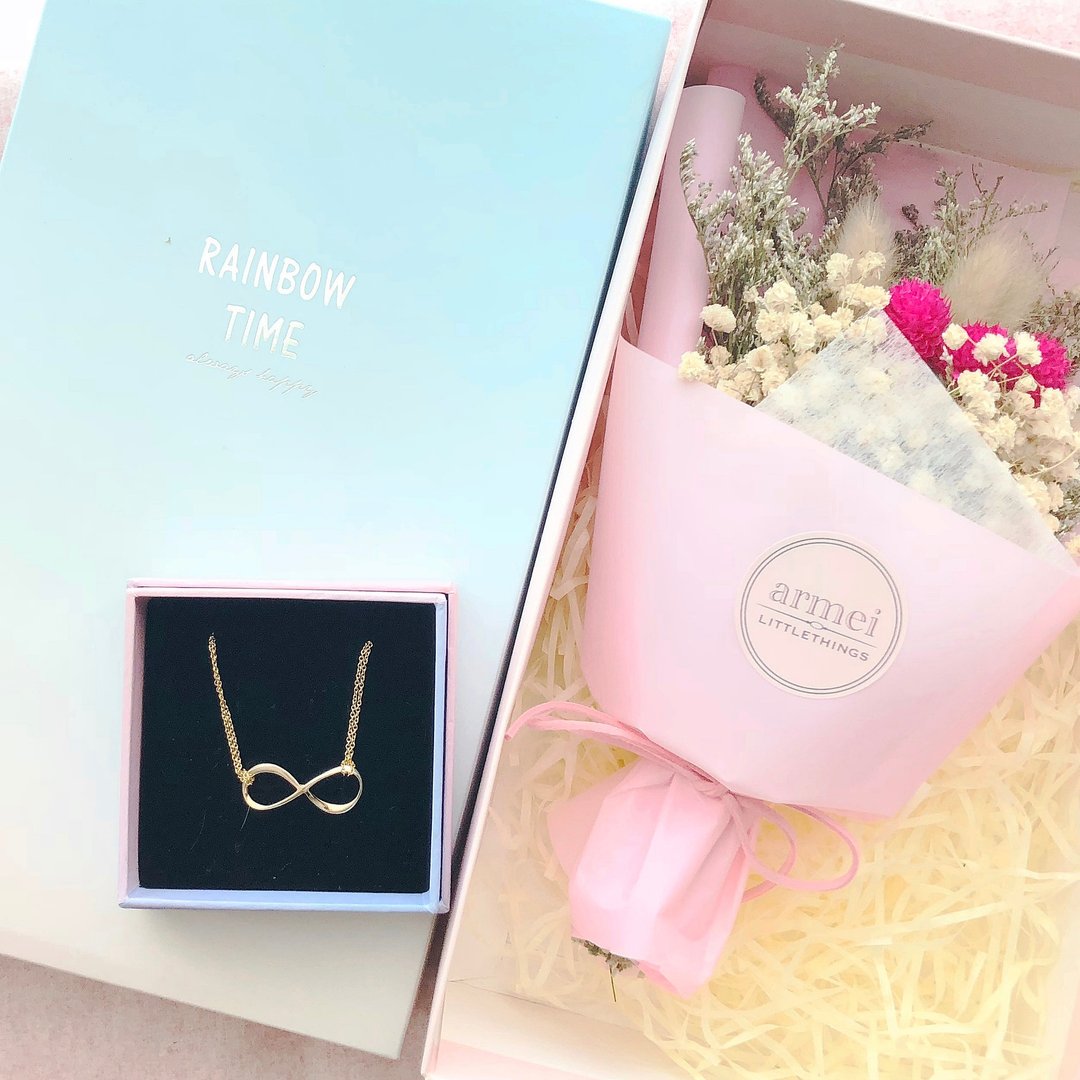 诚意礼品【花花礼盒套装】Infinity Love 手链 + 干燥花束 不迷你 - 手链/手环 - 其他金属 多色