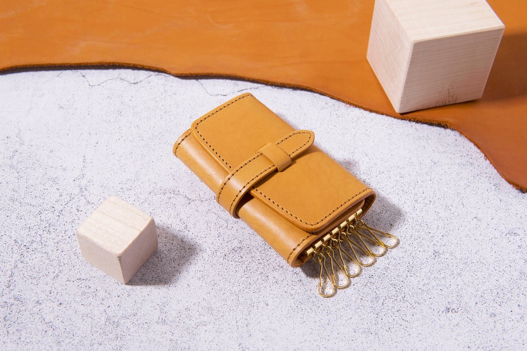三折钥匙包 Key Purse / 杏黄 Apricot - 钥匙链/钥匙包 - 真皮 黄色