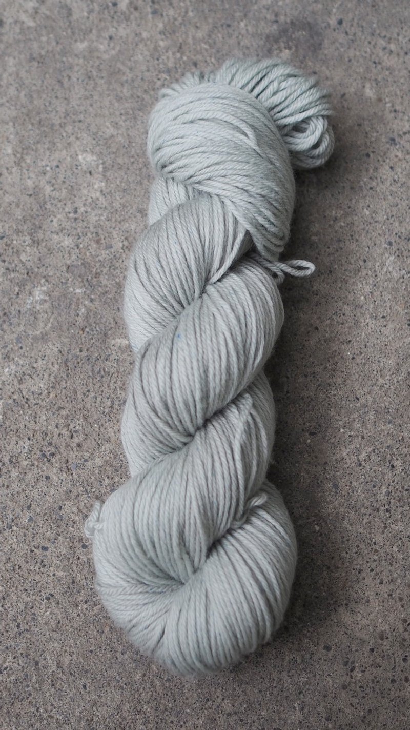 超水洗美丽诺羊毛-手染DK线-灰绿 - 编织/刺绣/羊毛毡/裁缝 - 羊毛 绿色