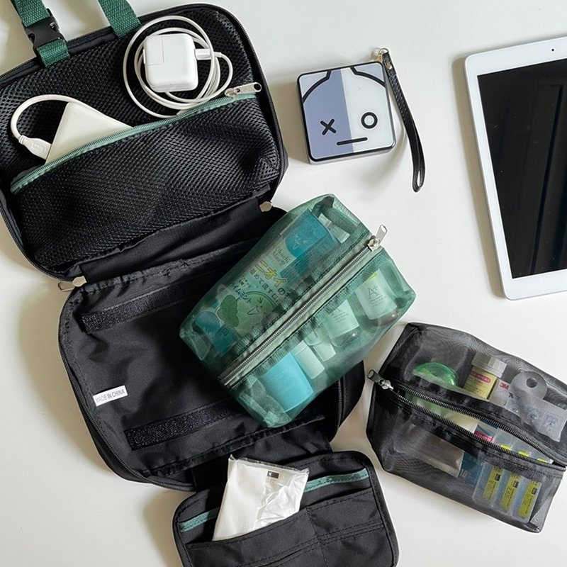 BISQUE 吊挂可拆多功能旅行收纳袋 - 化妆包/杂物包 - 其他人造纤维 黑色