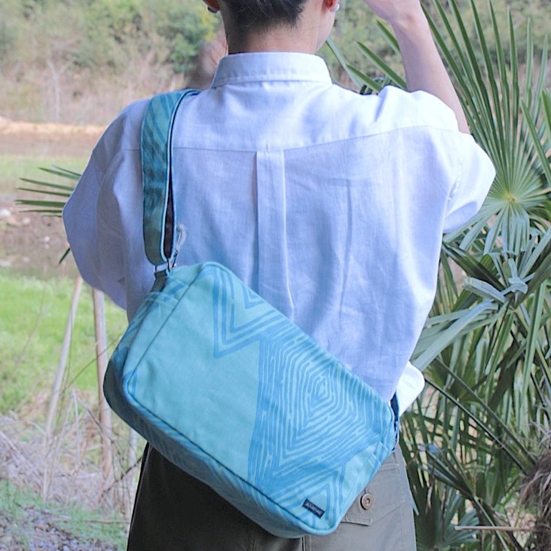 外出斜背包_ミチ_育てよう_菱格纹 - 侧背包/斜挎包 - 棉．麻 多色